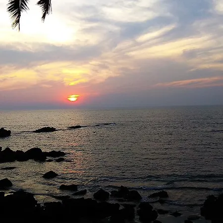 Om Ganesh Guest House Cliffside